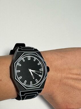 Black Geometric Analog Smartwatch - Unbranded